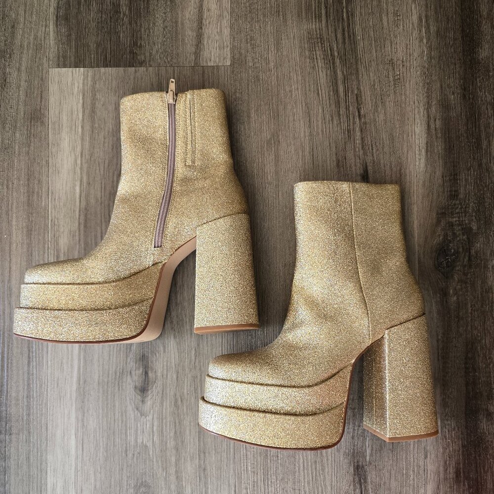 Steve Madden gold glitter platform heels